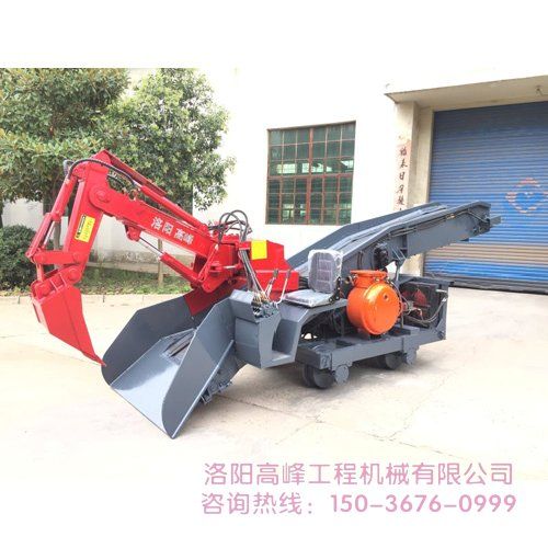 履帶扒渣機日常該怎樣維護大家了解（jiě）嗎（ma）
